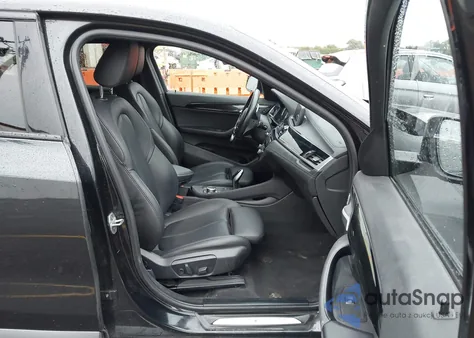 2020 BMW X2 xDrive28I z USA, uszkodzony, nr VIN WBXYJ1C03L5P15270